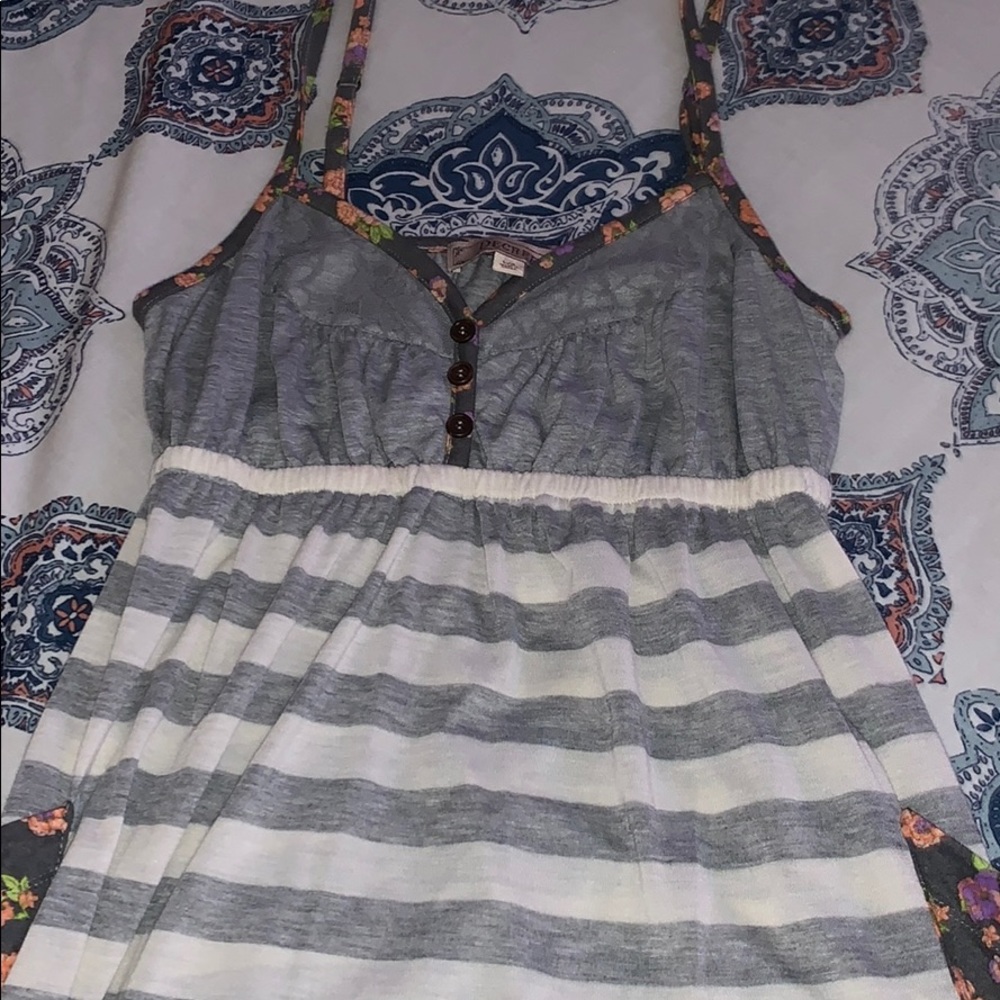 Decree tank top